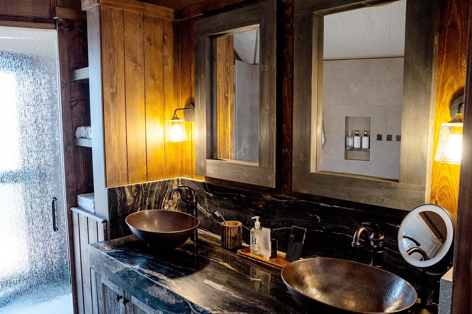 Elk & Embers Mountain Hideaway Hotel Waynesville Exterior photo